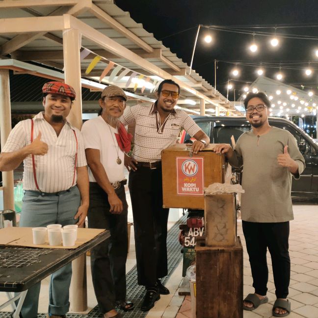 Kedai Acah ( Abg Musti )