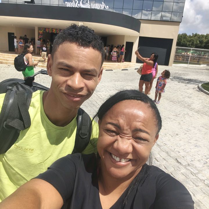 Casal juntos são maís fortes.