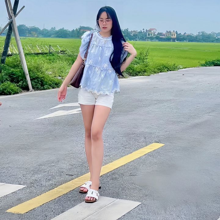 Hằng bán Mỹ Phẩm