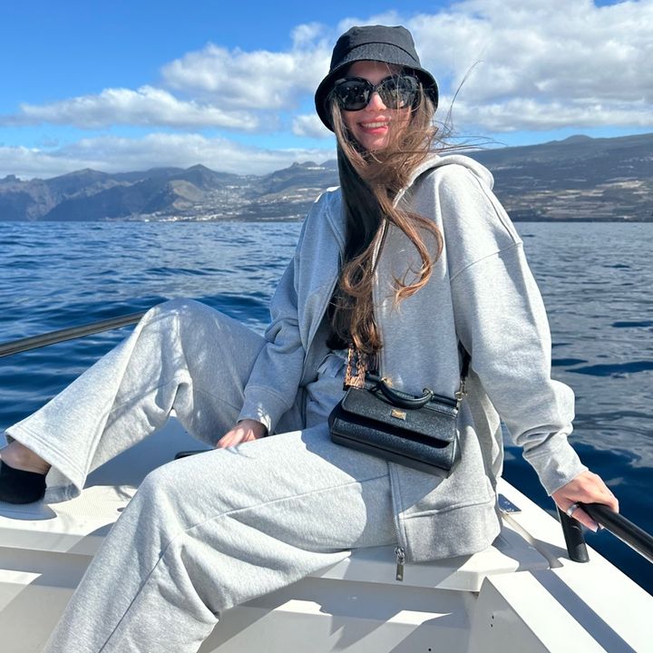 Elena | Travel Vlog & Places