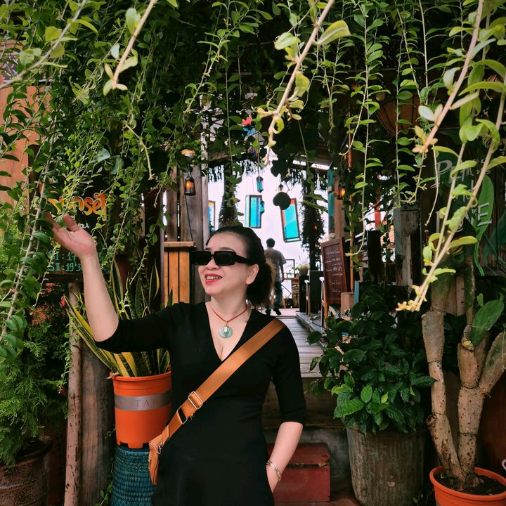 Nguyễn Hồng