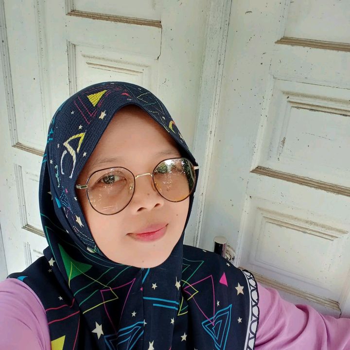 Dewi Ratna Sari