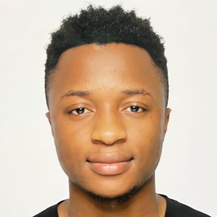 Ahmed 🇪🇸🇬🇳🇫🇷🇧🇪
