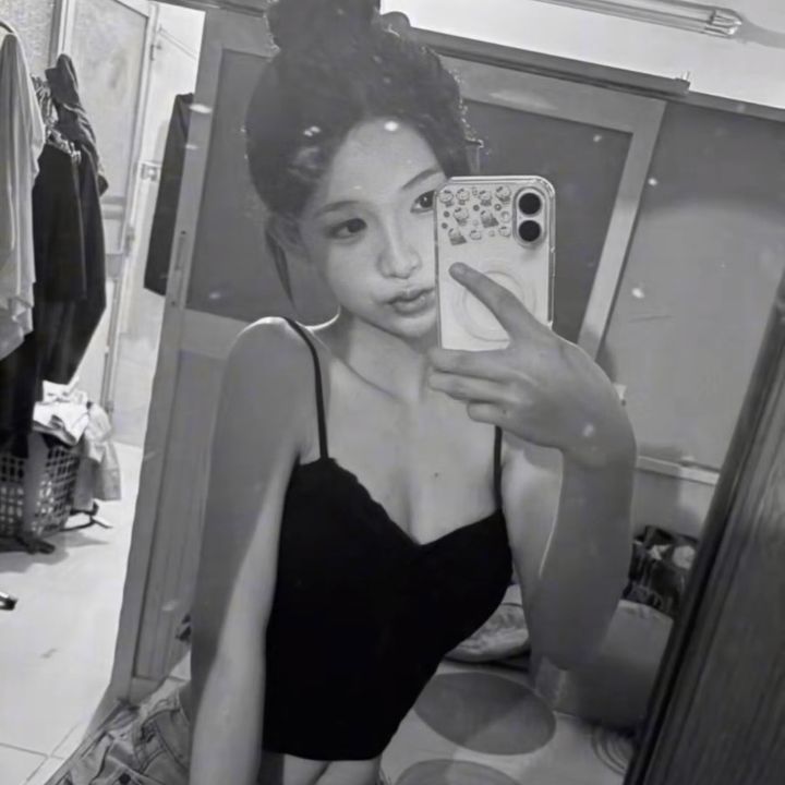 Nhi