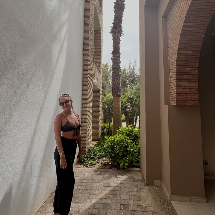 Nora 🇭🇺🇬🇧