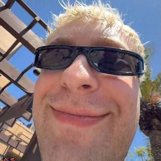 🎀𝓤𝓵𝔂𝓪𝓷𝓪🎀