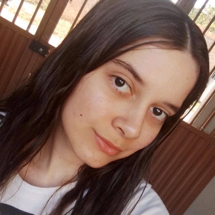 Ana Gabriely|tik tok shop