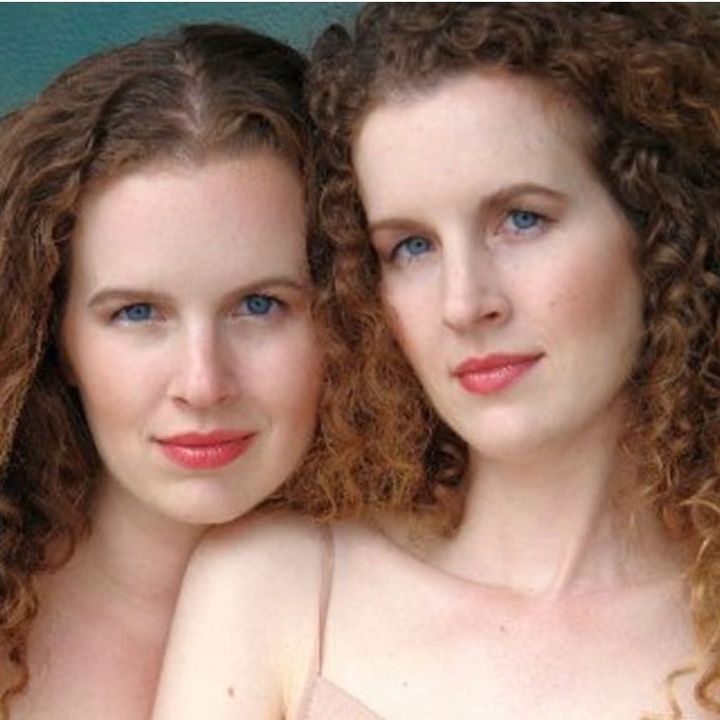 TwinSistersWelsh