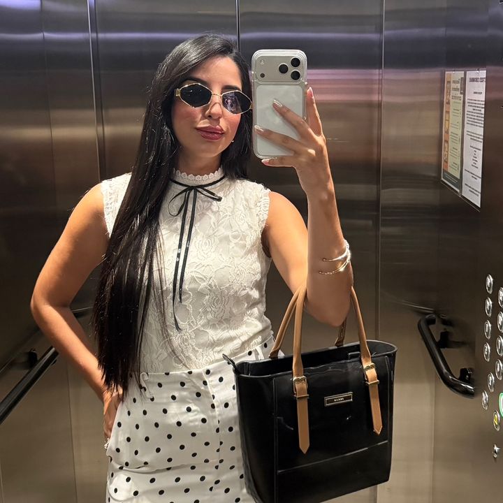 Sabrina Indica
