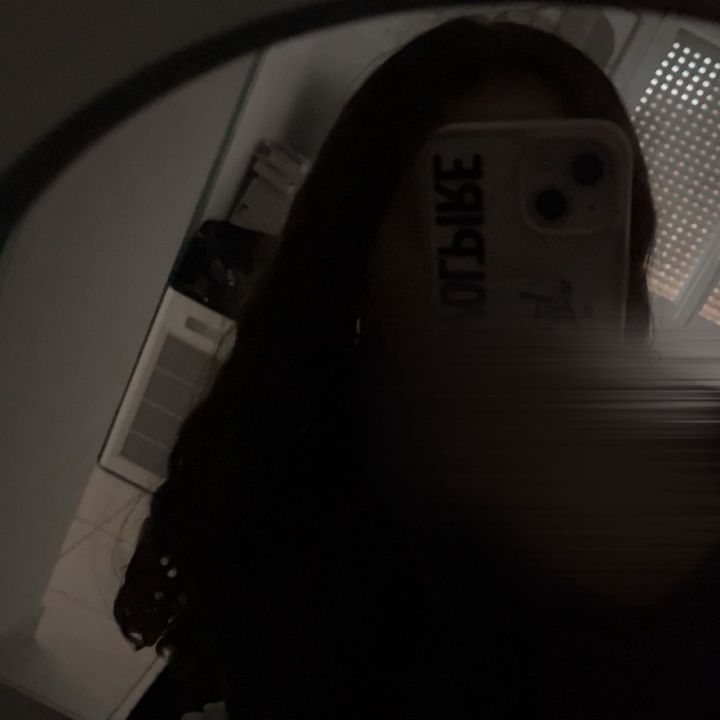 𝑳𝑼𝑪𝑰𝑳𝑬