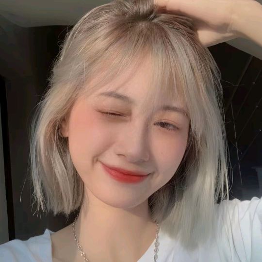 Thu Hoài