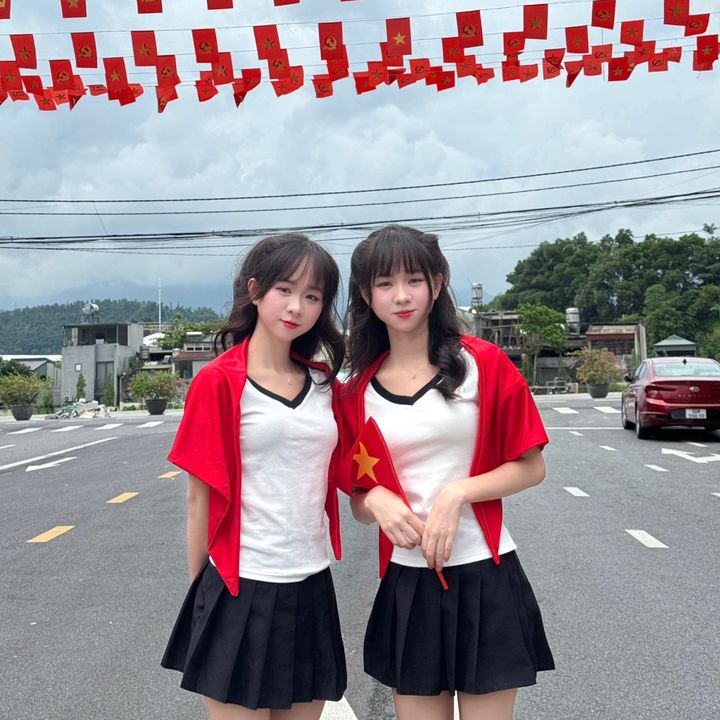 Nhi Chị và Nhi Em