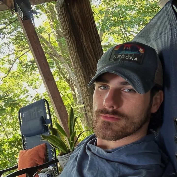 lukemjxyyb4