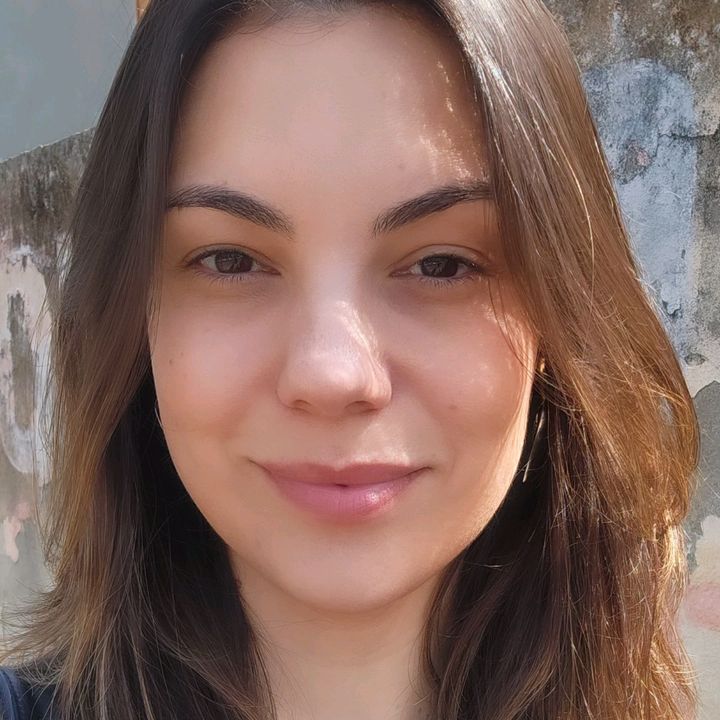 Isa Almeida