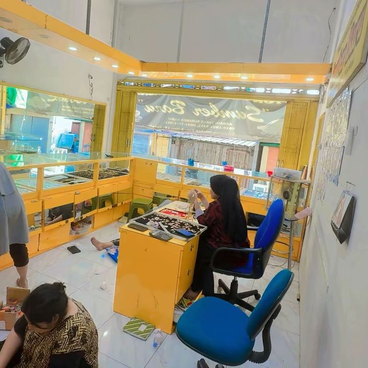 ZENNA toko mas sumber baru
