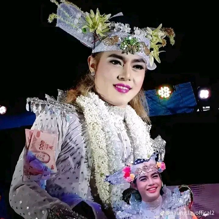 Swan Zarni *စွမ်း ချစ်သူ*🤴🏻