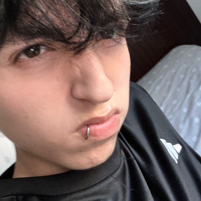 니키