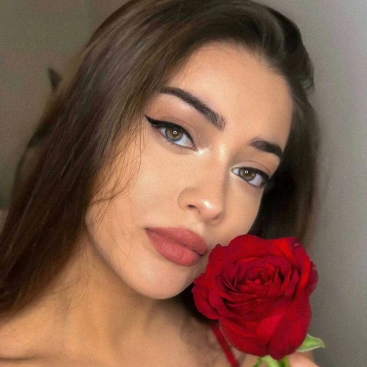 Noelle Hull