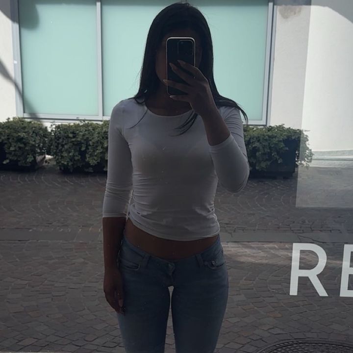 𝒮