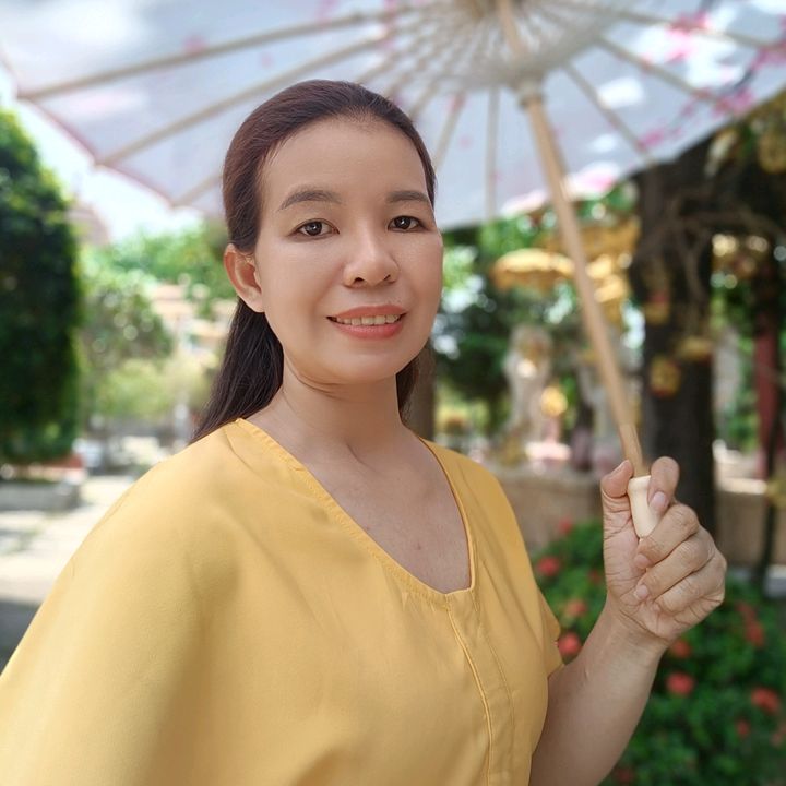 Tiệm Nhà Út 68