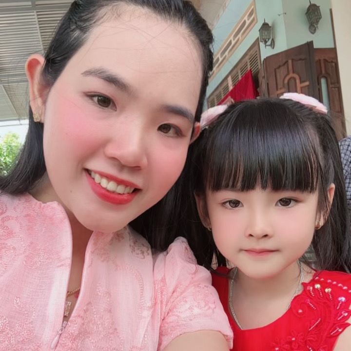 Mẹ Chuột Thùy Trangg