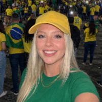 Júlia 22