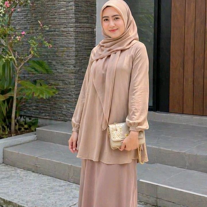 cewek manis
