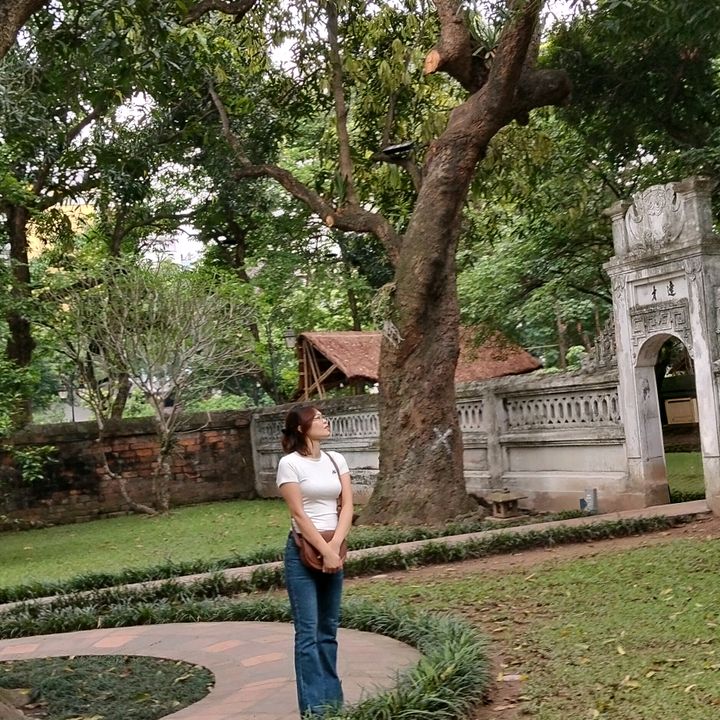 Tạp hóa nhà Huyền