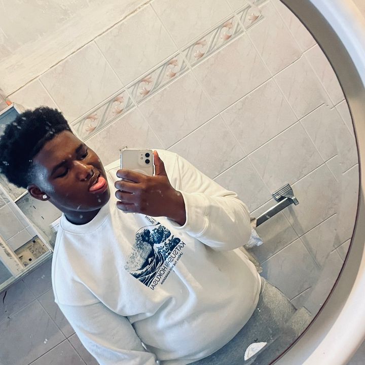 LE PETIT😈🏴‍☠️