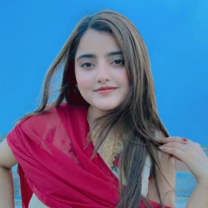 Lara Shaz