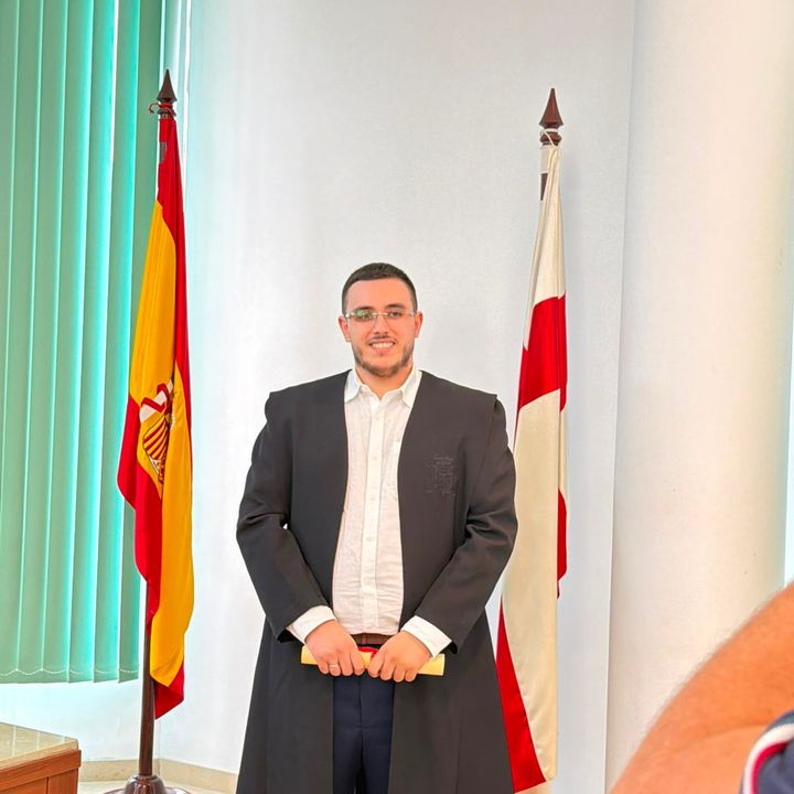Abogado Ismael Sánchez
