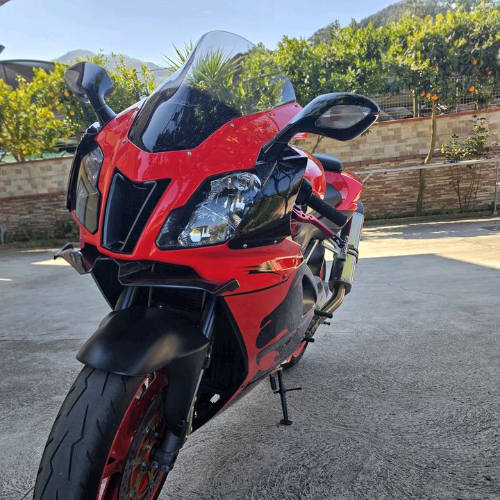 Rsv1000Red
