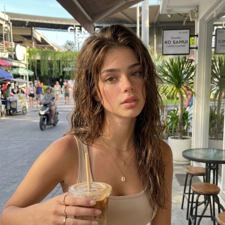 Bella