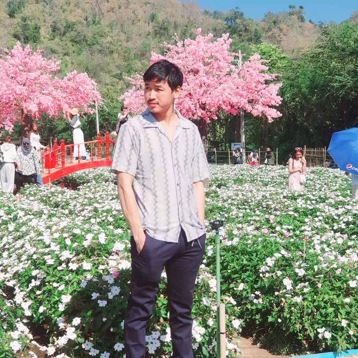 SOE THIHA (ကားဝန်ဆောင်မှု)