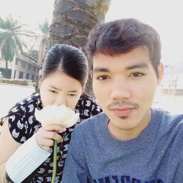 အုက်တွင်းမြို့ခင်တန်းသားလေး