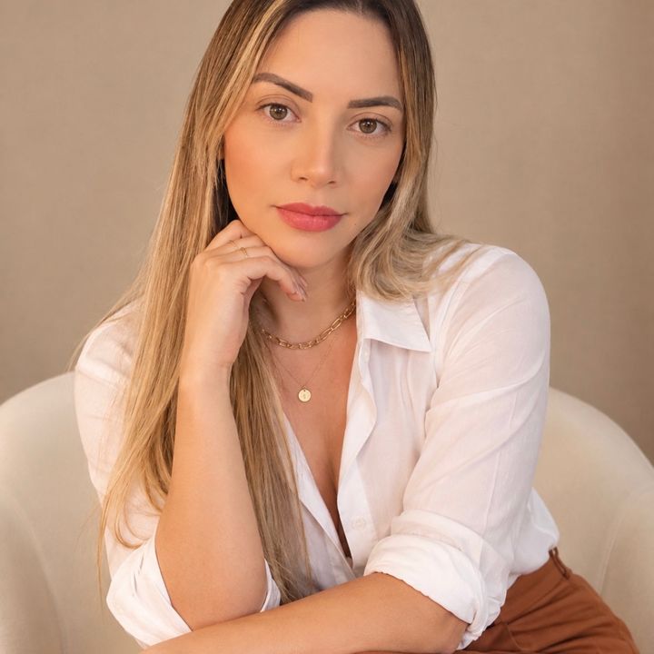 Vanessa Alves /Shop