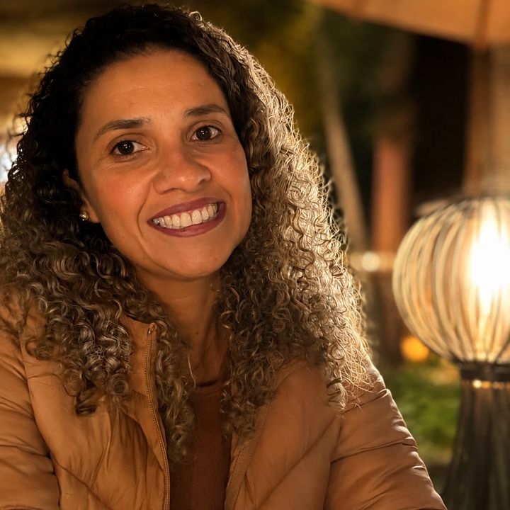 Simone Lobão