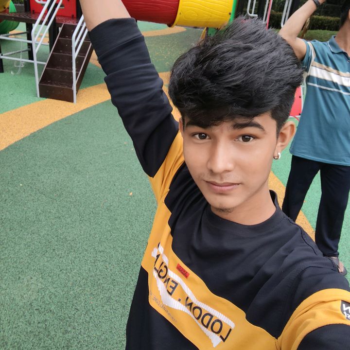 Win Myo🇲🇲 🇱🇷