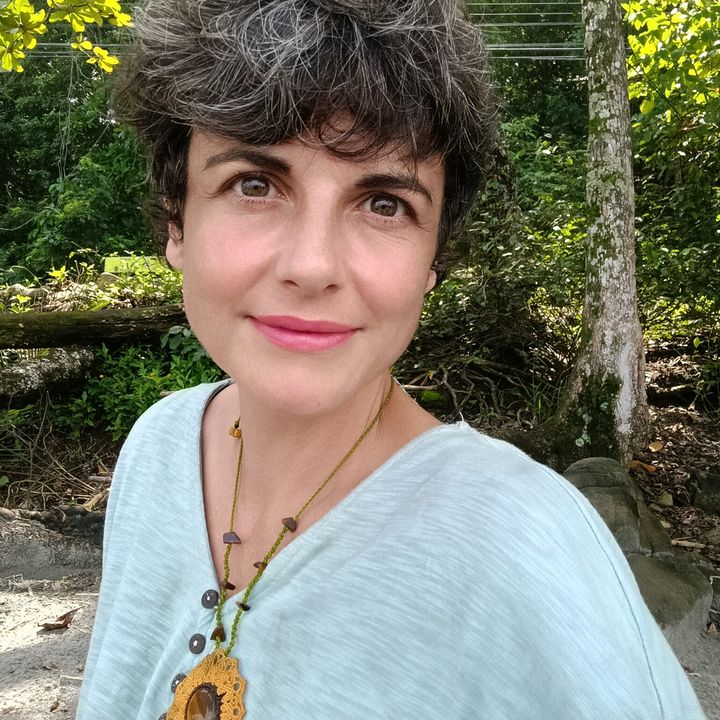 Indreni Miko / Terapeuta