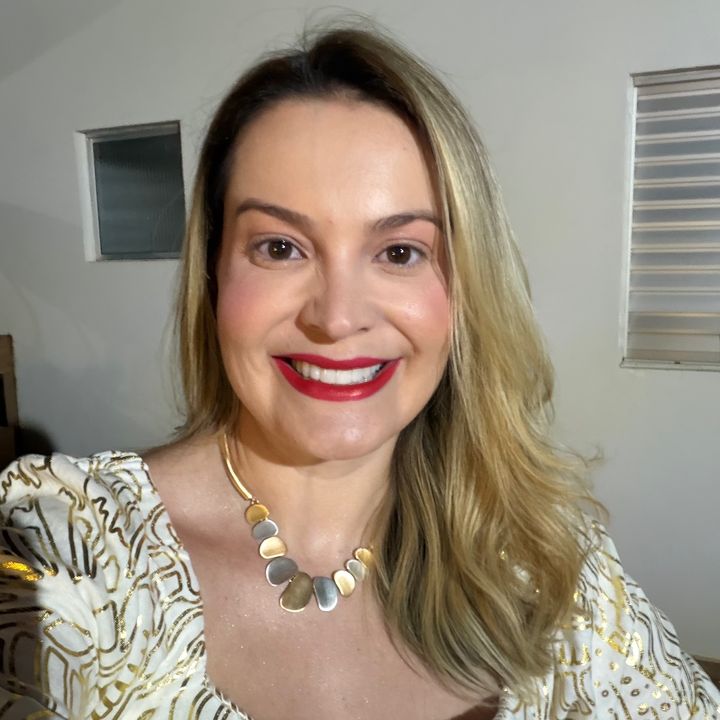 Vanessa Soares R