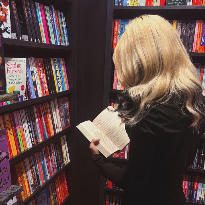 lucies.chapters