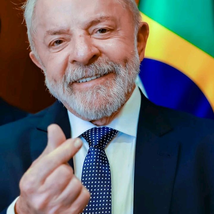 É Lula 👆🏻