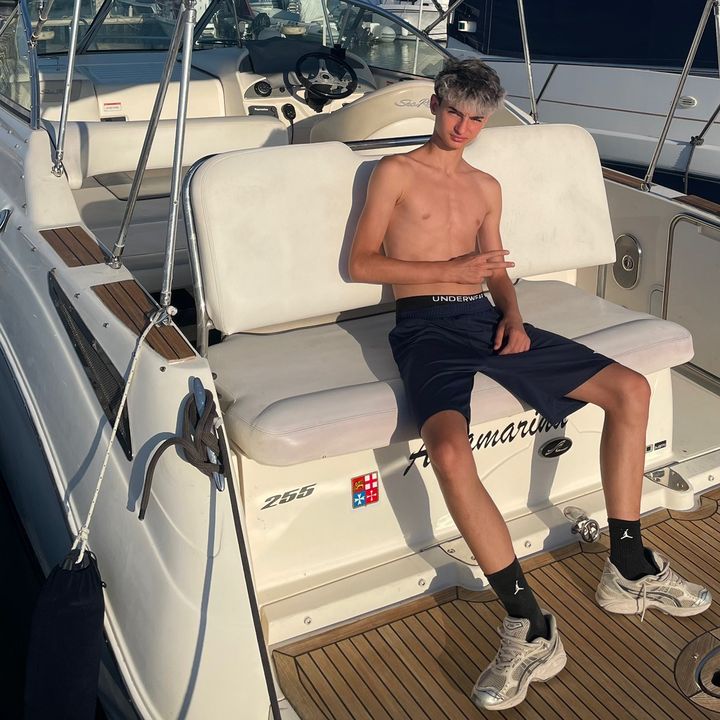 𝐵 𝐴 𝐿 𝐷 𝑂