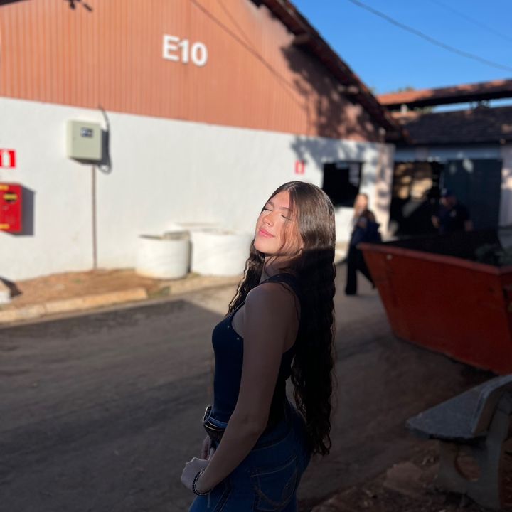 leticia thomaz