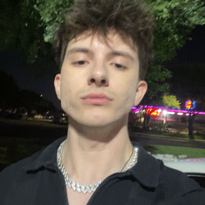 aaronUGC