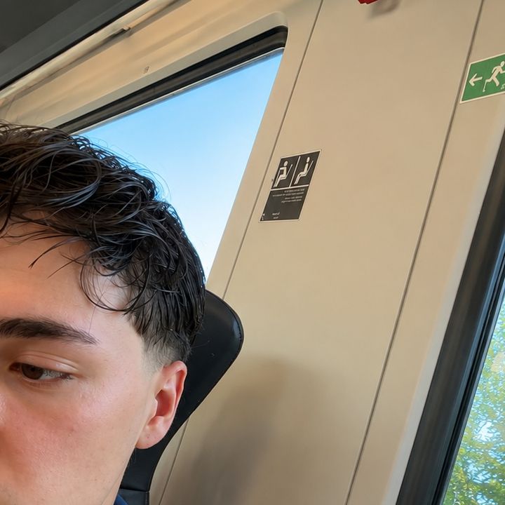 𝑫𝑬𝑳𝑶🫧