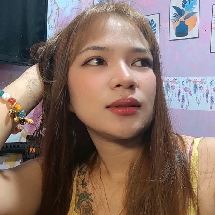 Momshie Yssa