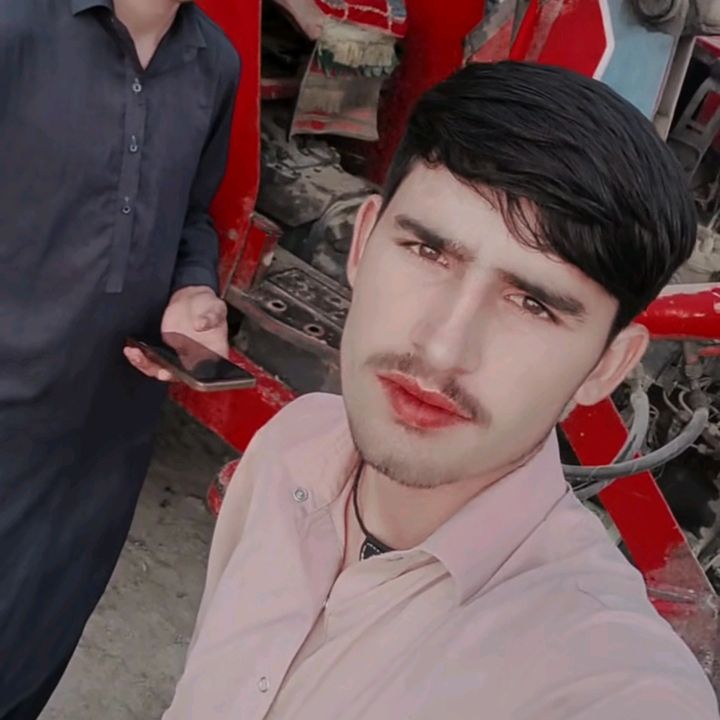 SHAN❤️‍🩹KHAN🥀