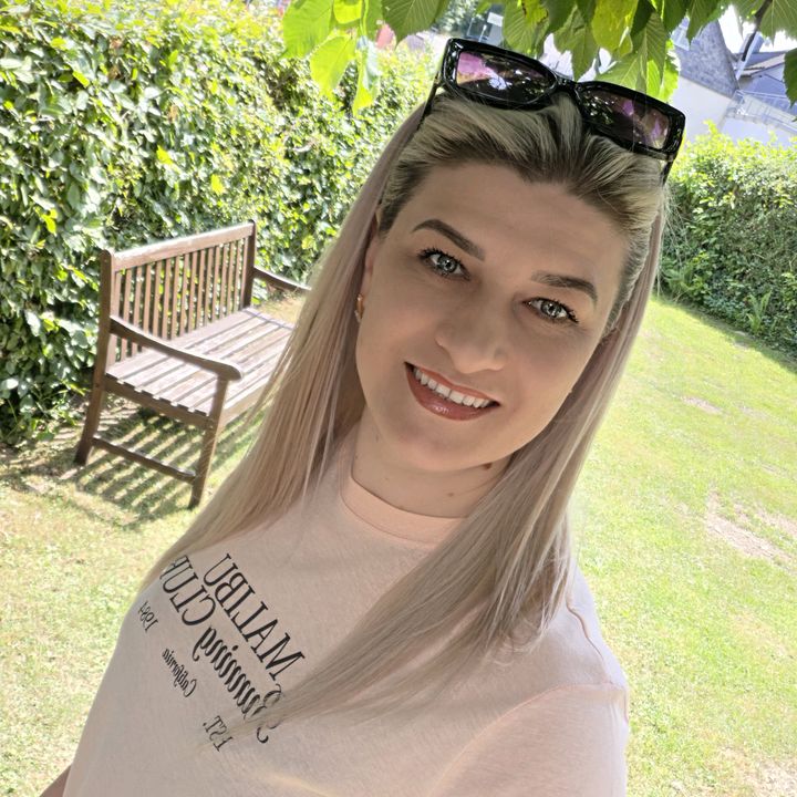 Juli@💋Căsătorită👸🤴