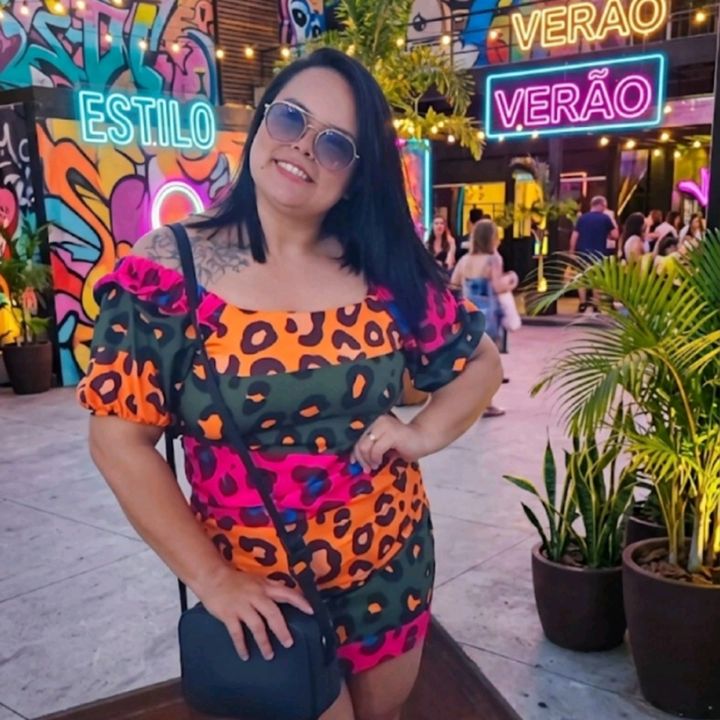 Tais Lobato